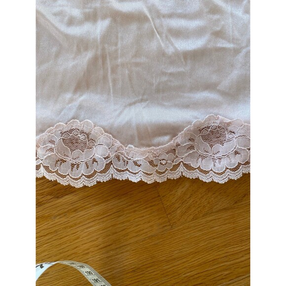 Vintage 1/2 Peachy Pink Pale Skirt Slip Lace Edge - Picture 2 of 7